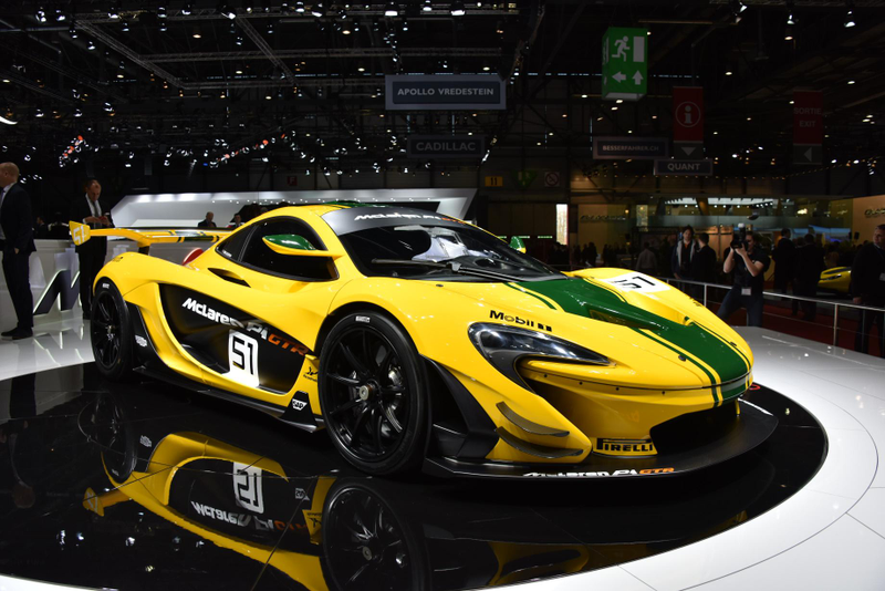 Illustration for article titled The McLaren P1 GTR Makes The Beloved McLaren F1 Look Like A Dinosaur